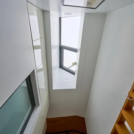 *new* View Loft 2 Bdrm Apartamento Sofía
