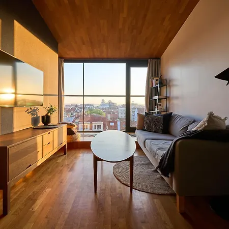 *new* View Loft 2 Bdrm