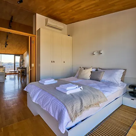 *new* View Loft 2 Bdrm * Sofia